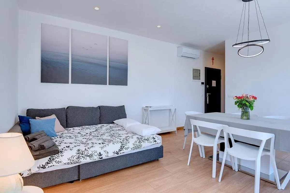 Apartment Angelini Pjescana Uvala